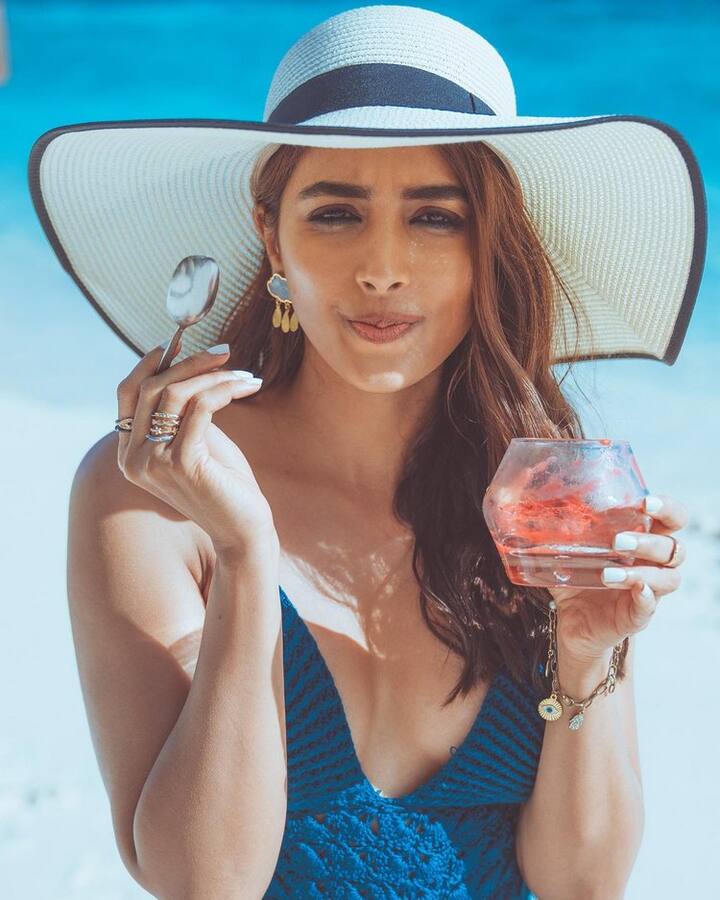 పూజాహెగ్డే లేటెస్ట్ ఫొటోలు (Courtesy: Pooja Hegde Instagram)