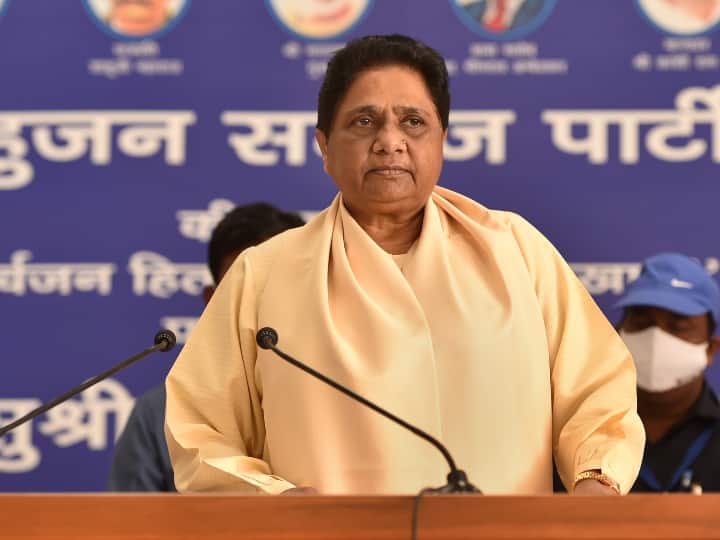 Eye On Muslim Votes In 2024, Mayawati Asks BSP Workers To 'Protect Community' From Being Misled Eye On Muslim Votes In 2024, Mayawati Asks BSP Workers To 'Protect Community' From Being Misled