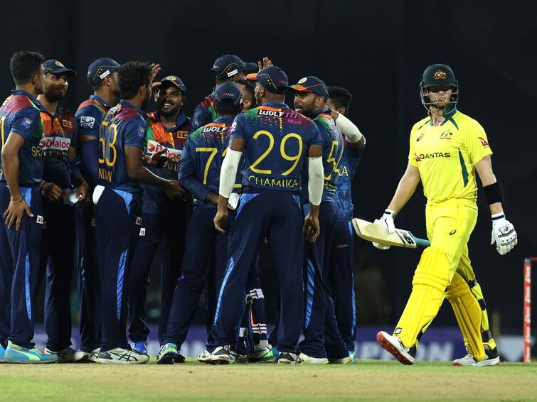 SL vs AUS, Australia, Sri Lanka, Sri Lanka vs Australia, Steve Smith, SL vs AUS ODI Series, SL vs AUS: ऑस्ट्रेलियाच्या संघाला मोठा धक्का; दुखापतीमुळं स्टीव्ह स्मिथ संघाबाहेर!