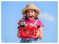 Diet For Growing kids: बढ़ते बच्चों को खिलाएं ये हेल्दी फूड्स, शारीरिक और मानसिक रूप से रहेंगे स्वस्थ