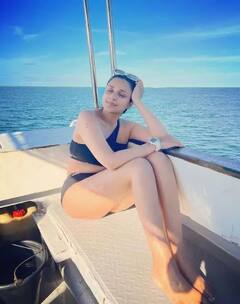 Parineeti Chopra Latest Photos : ਨੀਲੀ ਸਾੜ੍ਹੀ 'ਚ ਪਰਿਣੀਤੀ ਚੋਪੜਾ ਨੂੰ ਦੇਖ ਫੈਨਜ਼ ਹੋਏ ਫਿਦਾ , ਲੱਗ ਰਹੀ ਖੂਬਸੂਰਤ