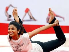 Indian Actresses Yoga : இந்திய நடிகைகளின் யோகா செய்யும் புகைப்படங்கள்