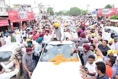 ਸੁਖਬੀਰ ਬਾਦਲ ਪੰਜਾਬ 'ਤੇ 25 ਸਾਲ ਰਾਜ ਕਰਨ ਦੀਆਂ ਗੱਲਾਂ ਕਰਦਾ ਸੀ, ਅੱਜ ਸਾਰਾ ਟੱਬਰ ਪੋਸਟਰਾਂ ਤੋਂ ਗਾਇਬ : ਭਗਵੰਤ ਮਾਨ