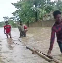 Photo : ईशान्य भारतात पुराचं थैमान