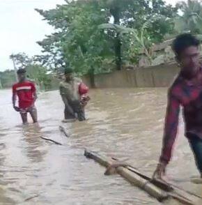 ईशान्य भारतात पुराचं थैमान, लाखो लोक बेघर