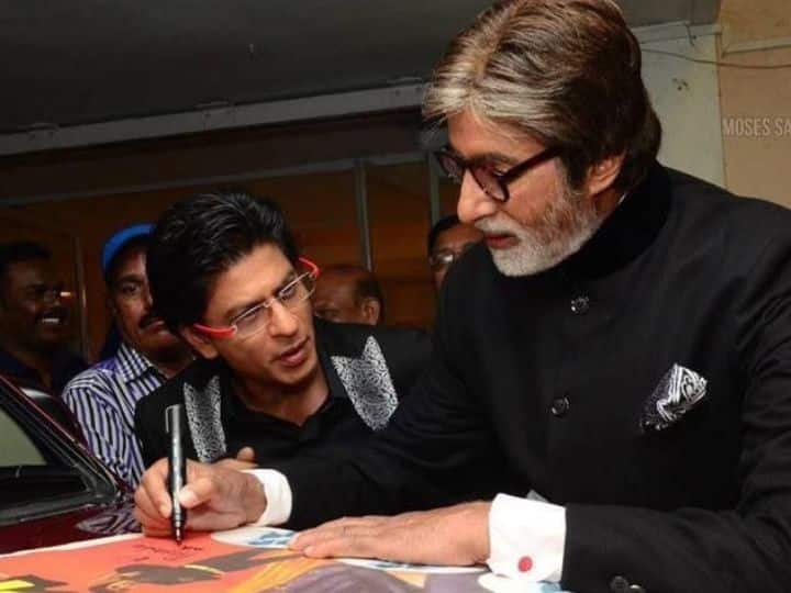 Amitabh Bachchan shares throwback photo with Shah Rukh Khan goes viral Amitabh Bachchan: अमिताभ बच्चन ने शाहरुख खान संग थ्रोबैक तस्वीर शेयर कर 'डॉन' का किस्सा किया याद