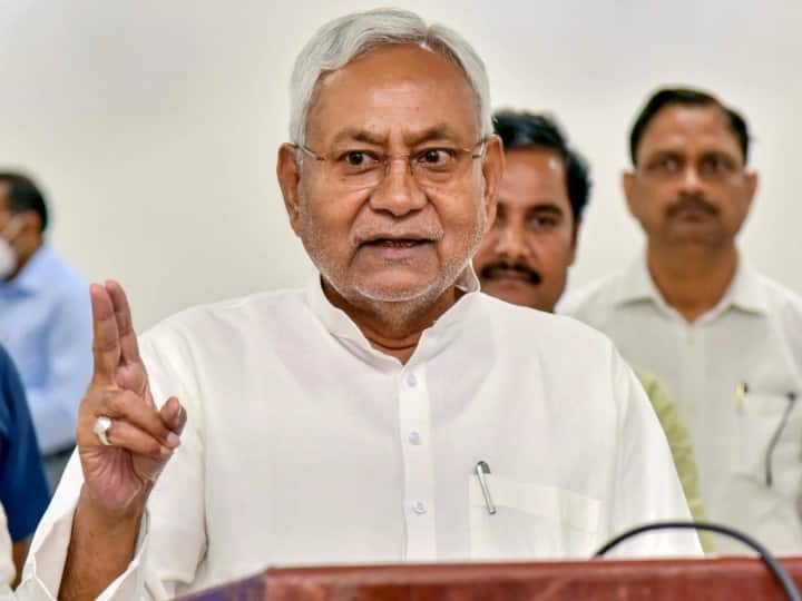 Bihar Politics: BJP-JDU alliance broken, Nitish Kumar to meet Governor at 4 pm Bihar Politics: नीतीश कुमार देंगे इस्तीफा, शाम 4 बजे राज्यपाल से करेंगे मुलाकात, BJP-JDU गठबंधन टूटने का महज़ एलान बाकी