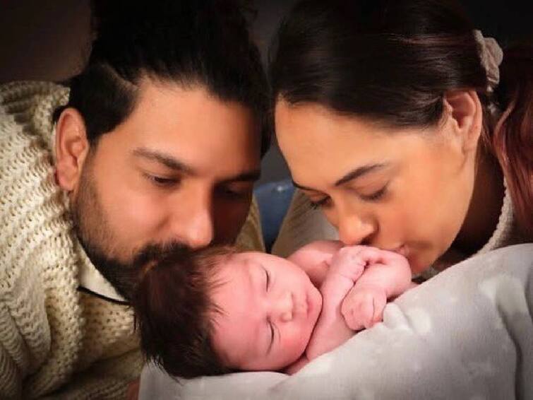 Yuvraj Singh Hazel Keech revealed babay boy picture and name, know details Yuvraj Singh: కొడుకు పేరును సోషల్ మీడియాలో ప్రకటించిన యువరాజ్ - ఏం పేరు పెట్టారంటే?