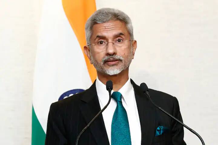 Sri Lanka Crisis: भारत ने फिर जताई चिंता, कहा-हम अपने पड़ोसी श्रीलंका की जनता की तकलीफों से दुखी हैं, हरसंभव करेंगे मदद Sri Lanka Crisis india big statement situation in Sri Lanka is sensitive and complicated we are with them Sri Lanka Crisis: भारत ने फिर जताई चिंता, कहा-हम अपने पड़ोसी श्रीलंका की जनता की तकलीफों से दुखी हैं, हरसंभव करेंगे मदद