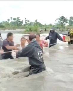 पुरामुळं शेती पिकांसह रस्त्याचं मोठं नुकसान