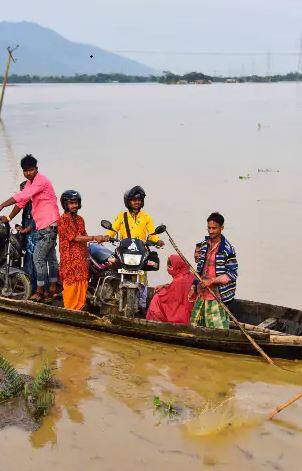 आसाम, त्रिपुरा, मणीपूर, मिझोराम, मेघालय आणि अरुणाचल प्रदेश या राज्यात पूरस्थिती निर्माण झाली आहे