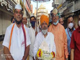 Ashadhi Wari: 'नाथां'च्या पालखी सोहळा प्रस्थानाला एक दिवस शिल्लक; वारकरी आंदोलनाच्या पवित्र्यात