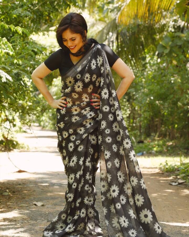 பூக்காரி...