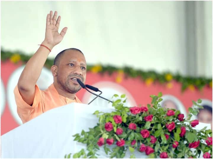 Azamgarh का भी बदला जाएगा नाम? 8 महीने में तीसरी बार सीएम योगी आदित्यनाथ ने दिए संकेत azamgarh by polls cm yogi adityanath indicates to change name of azamgarh to aryamgarh dinesh lal nirahua Azamgarh का भी बदला जाएगा नाम? 8 महीने में तीसरी बार सीएम योगी आदित्यनाथ ने दिए संकेत