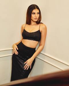 Tara Sutaria Pics: ब्लैक ड्रेस में तारा सुतारिया के लुक ने उड़ाए फैंस के होश, फोटो देख आप भी हो जाएंगे मदहोश