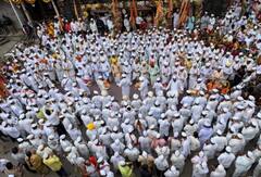 Ashadhi Wari 2022: रिमझिम पाऊस अन् टाळ-मृदुंगावर धरला वारकऱ्यांनी ठेका, पहा फोटो