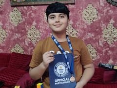 Bastar News: बस्तर के 7 वर्षीय वैवश्वत जोशी ने रूबिक क्यूब में बनाया वर्ल्ड रिकॉर्ड, दुनिया के सैकड़ों खिलाड़ियों को दिया मात