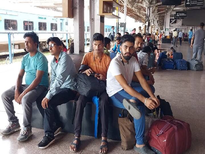 Tickets will not be available in 6 zones of railways this Sunday the system will closed whole day Indian Railway: इस रविवार रेलवे के 6 जोन में नहीं मिलेंगे टिकट, पूरे दिन बंद रहेगा सिस्टम, क्या है वजह 