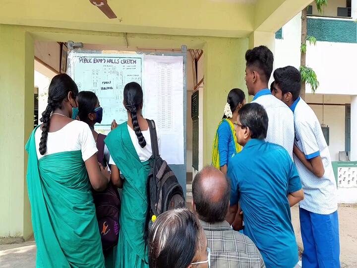 Thiruvarur: tamilnadu 10th 12th board result 2022 Declared TN 10th 12th Result 2022: திருவாரூரில் 10, 12ஆம் வகுப்பு பொதுத்தேர்வு முடிவு: மாணவர்களை விட மாணவிகள் அதிக அளவில் தேர்ச்சி