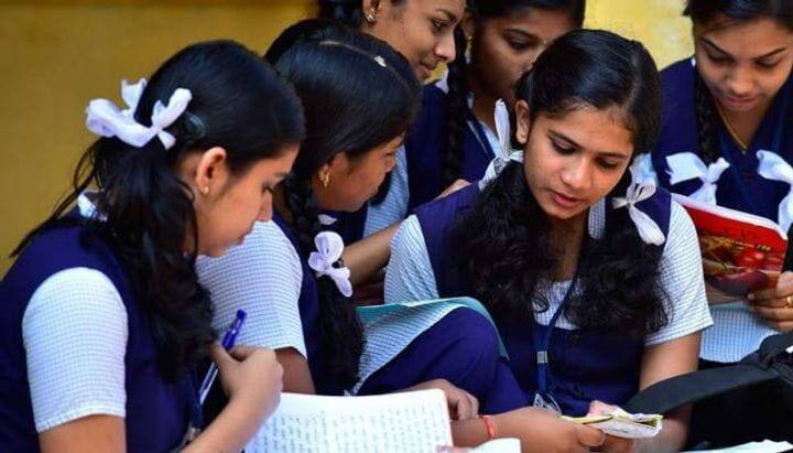 Trichy: Full details of those who have passed the 10th and 12th publec examinations TN 10th, 12th Result 2022: திருச்சி 10, 12ம் வகுப்பு பொதுத்தேர்வில் தேர்ச்சி பெற்றவர்களின் முழு விபரங்கள்..