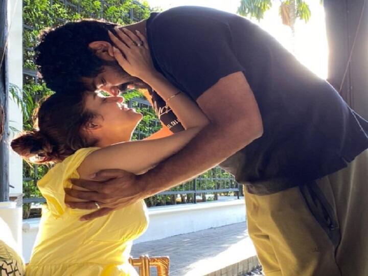 Nyanthara Vignesh Shivan Honeymoon Photos Nayan Vicky Thailand Vacation Pics Nayan Vicky Honeymoon Photos: ஹனிமூன் பயணத்தில் நயன்தாரா -  விக்னேஷ் சிவன்.! வைரலாகும் புகைப்படங்கள்!