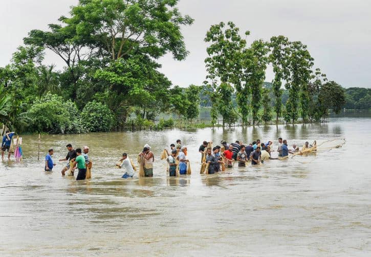 Assam Flood in Assam affected 42 lakh people in 32 districts so far 8 people died army called for relief and rescue Assam Flood: असम बाढ़ का 32 जिलों के 42 लाख लोगों पर असर, अब तक 8 लोगों की मौत, राहत-बचाव के लिए बुलाई गई सेना