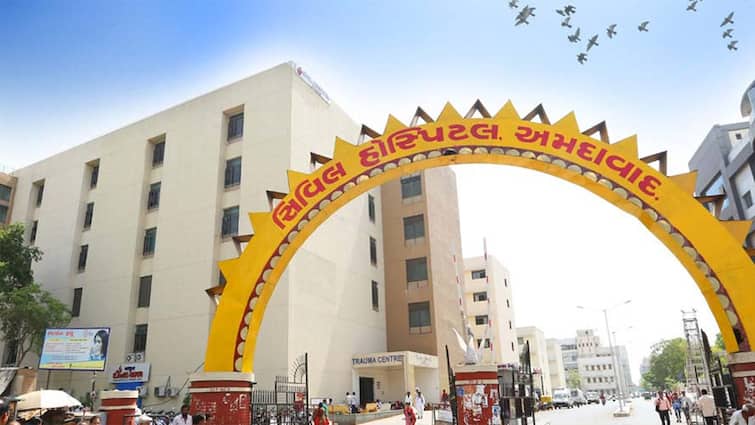 Ahmedabad Civil Hospital will start SMS service for follow up from 1 April Ahmedabad Civil Hospital: અમદાવાદ સિવિલ હોસ્પિટલ 1 એપ્રિલથી દર્દીઓ માટે શરુ કરશે અનોખી સેવા, જાણો સમગ્ર માહિતી