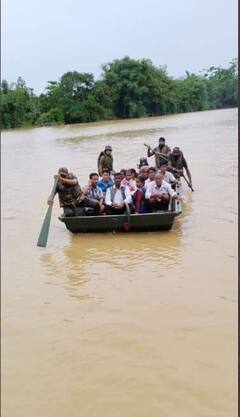 Photos: આસામમાં પૂરને કારણે ભયાનક સ્થિતિ, સેનાએ 4 દિવસમાં 4500થી વધુ લોકોને બચાવ્યા, તસવીરોમાં જુઓ તબાહીનાં દ્રશ્યો