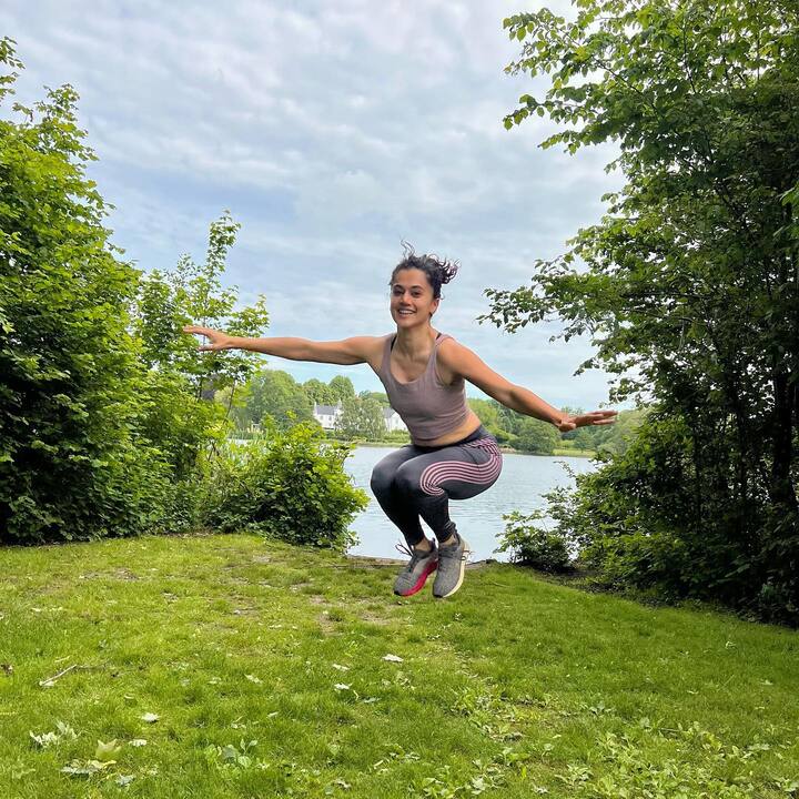 రష్మి రాకెట్, థప్పడ్, హసీనా దిల్ రుబా వంటి సినిమాల్లో ఆమె నటించింది. -Image credit: Taapsee Pannu/Instagram