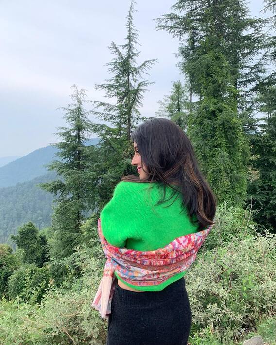 शिमला में वेकेशन मोड में नजर आईं दिव्या खोसला कुमार, शेयर की खूबसूरत तस्वीरें