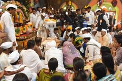 Ashadhi Wari : 'लागली पंढरीची आस'; संत तुकारामांची पालखी निघाली पंढरीकडे, वारकऱ्यांमध्ये उत्साह