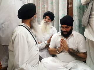 ਕਾਬੁਲ ਅੱਤਵਾਦੀ ਹਮਲੇ ਦੇ ਪੀੜਤ ਪਰਿਵਾਰ ਨੂੰ ਮਿਲੇ SGPC ਪ੍ਰਧਾਨ ਹਰਜਿੰਦਰ ਧਾਮੀ, ਮਦਦ ਦਾ ਦਿੱਤਾ ਭਰੋਸਾ