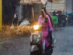 Kolkata Weather Forecast Today: कोलकाता में आज गरज के साथ बौछार पड़ने की संभावना, जानिए-मौसम का लेटेस्ट अपडेट