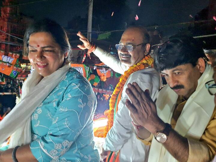 Minister Meenakshi Lekhi and MP Manoj Tiwari sought votes in Election Campaign of BJP Candidate Rajesh Bhatia for Delhi Rajendra Nagar by Election Rajinder Nagar By Poll: राजेंद्र नगर उपचुनाव में बीजेपी प्रत्याशी के प्रचार के लिए चुनावी मैदान में उतरे मंत्री और सांसद, जनता से मांगा वोट
