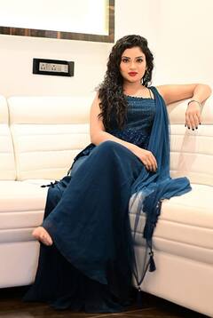 In Pics : राजेश्वरी म्हणतेय 'ये मौसम का जादू है मितवा'; चाहते म्हणतात हिरवळच पसरली...!