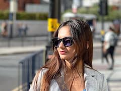 PHOTO: अनुष्का सेनने शेअर केलं नवं फोटोशूट, रस्त्याच्या मधोमध काढले फोटो!