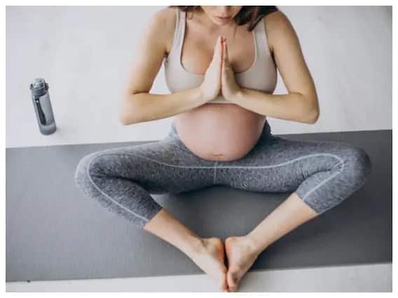Yoga in pregnancy: If you are doing yoga during pregnancy, then keep these things in mind before being careful