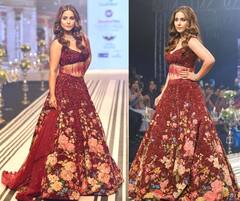 Hina Khan : हिना खानचा देसी अवतार, नव्या फोटोंवर चाहते घायाळ