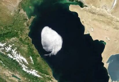 Environmental scientists answer on the peculiar cloud formed near Caspian sea Nasa : கடலுக்கு மேல் சுற்றி வரும் விநோத மேகம்.. நாசா சொல்வது என்ன?