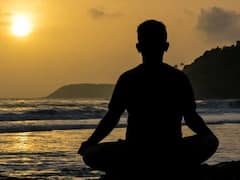 International Yoga Day 2022 : आंतरराष्ट्रीय योग दिनानिमित्त पंतप्रधानांचं कर्नाटकात योगासन