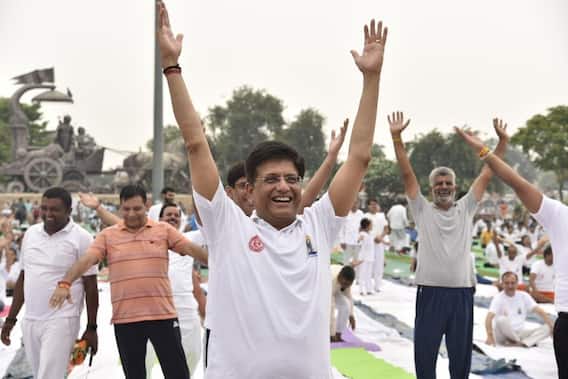 International Yoga Day 2022: Cabinet Ministers Perform Yoga Asanas In Different Parts Of Country — SEE PICS