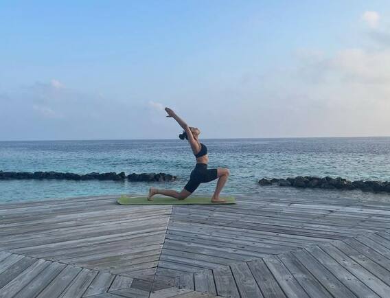 International Yoga Day 2022: This is how Rakul Preet celebrated Yoga Day, doing yoga poses on the beach