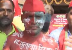 Azamgarh By-Election: Akhilesh Yadav ने नहीं देखा होगा SP का इतना जबरा फैन!