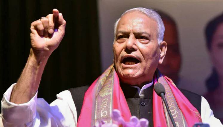 yashwant sinha to be oppositions presidential candidate know political journey of yashwant sinha  યશવંત સિન્હા બન્યા રાષ્ટ્રપતિ પદ માટે વિપક્ષના ઉમેદવાર, જાણો તેમની રાજકીય સફર વિશે