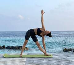 International Yoga Day 2022: રકુલ પ્રીતે આ રીતે મનાવ્યો યોગ દિવસ, દરિયા કિનારે કર્યા યોગાસન