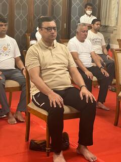 Yoga Day 2022 : मुंबई उच्च न्यायालयाच्या इतिहासात पहिल्यांदाच 'आंतरराष्ट्रीय योग दिन' साजरा