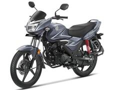 एका लिटरमध्ये धावते 70 किमी, 'या' आहेत देशातील सर्वात स्वस्त मायलेज बाईक