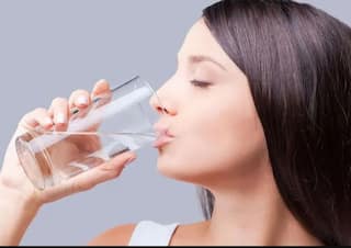 Water : தண்ணீர்..தண்ணீர்.. நீங்கள் குடிக்கும் நீர் குறித்த சில உண்மைகளும், பொய்களும்..