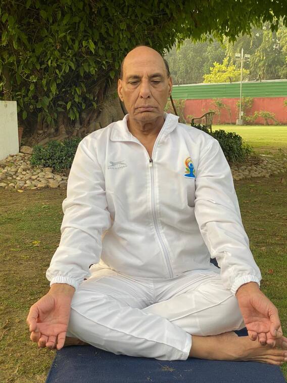 International Yoga Day 2022: Cabinet Ministers Perform Yoga Asanas In Different Parts Of Country — SEE PICS