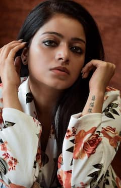 Actress Janani : விண்மீன் விதையில்… நடிகை ஜனனியின் இன்ஸ்டா க்ளிக்ஸ்!